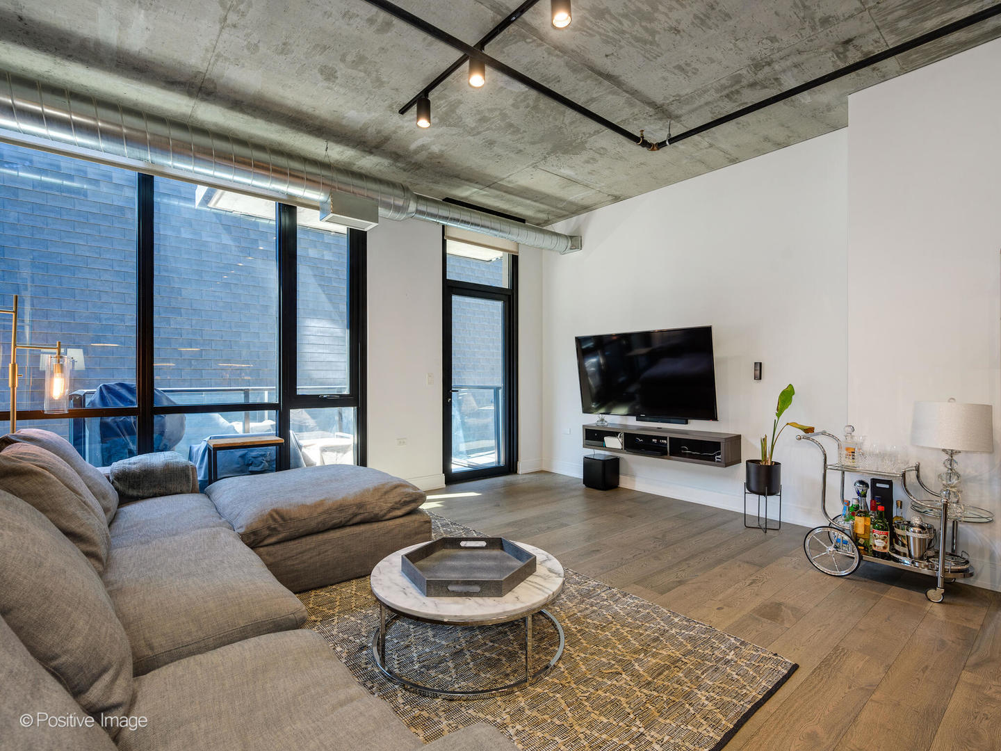 111 S Peoria Street 508