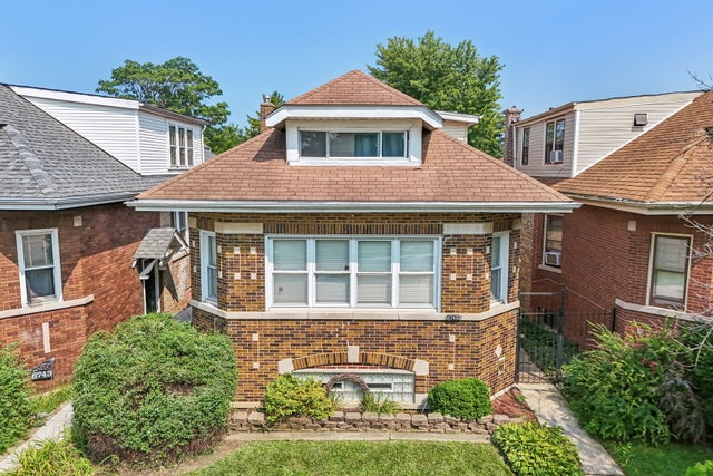 8745 S Sangamon Street