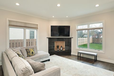 Tiny photo for 2026 Maple Avenue, Northbrook, IL 60062 (MLS # 12613404)