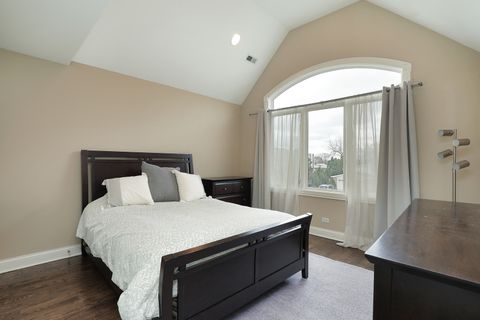 Tiny photo for 2026 Maple Avenue, Northbrook, IL 60062 (MLS # 12613404)