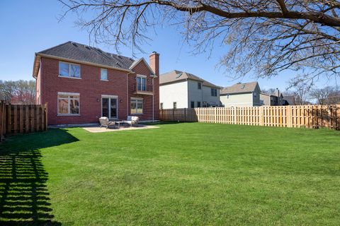 Tiny photo for 2026 Maple Avenue, Northbrook, IL 60062 (MLS # 12613404)