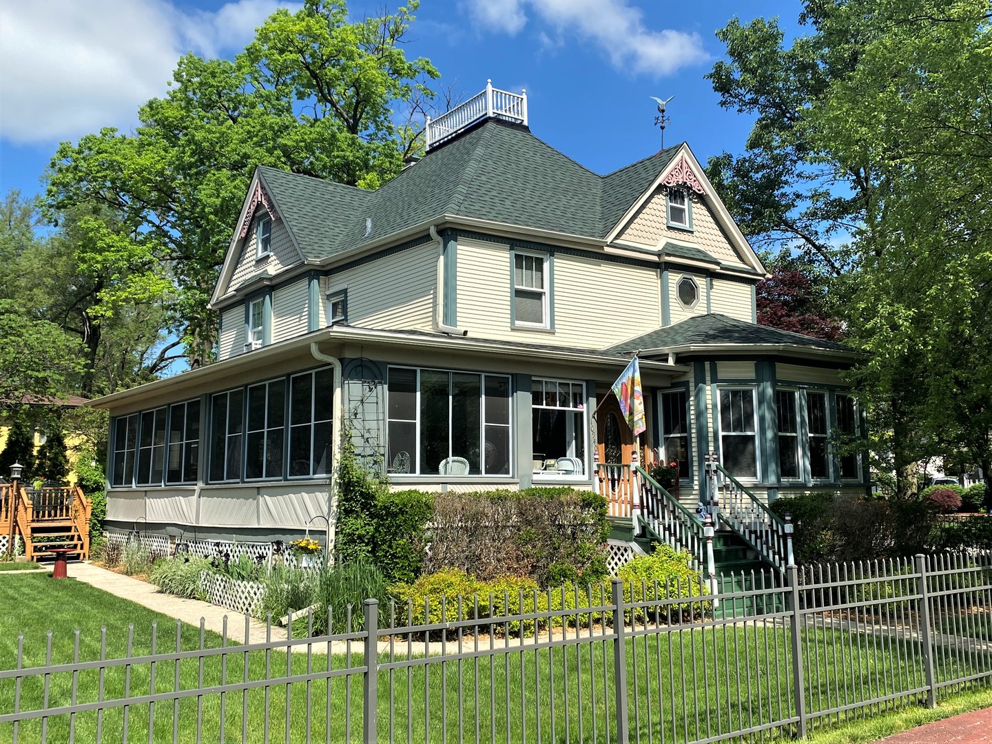 Photo 1 of 17 — 10940 S Depot Street, Worth, IL 60482
