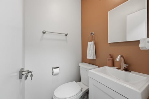 Tiny photo for 221 S Maple Avenue #C, Oak Park, IL 60302 (MLS # 12685202)