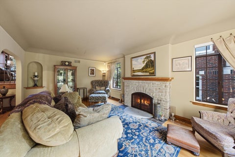 Tiny photo for 327 Selborne Road, Riverside, IL 60546 (MLS # 12771134)