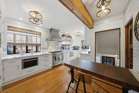 Tiny photo for 327 Selborne Road, Riverside, IL 60546 (MLS # 12771134)