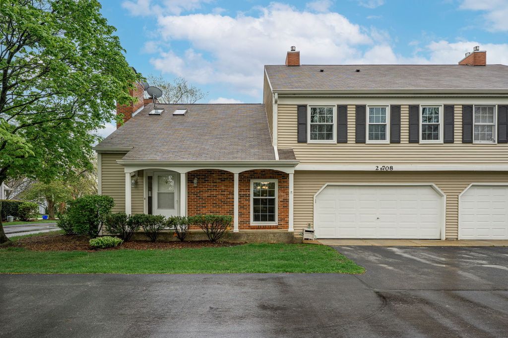 Photo for 2S708 Timber Drive, Warrenville, IL 60555 (MLS # 12465614)