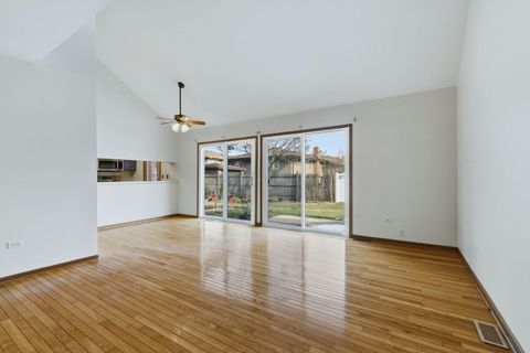 Tiny photo for 3057 Ashton Court, Westchester, IL 60154 (MLS # 12566648)