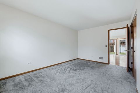 Tiny photo for 3057 Ashton Court, Westchester, IL 60154 (MLS # 12566648)