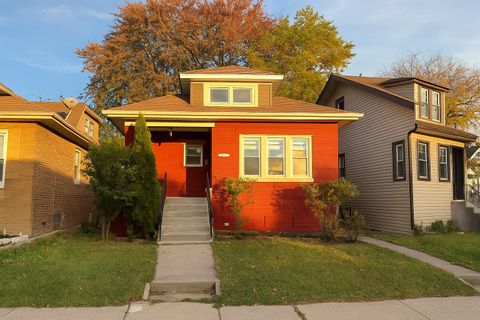 Tiny photo for 3507 N OSCEOLA Avenue, Chicago, IL 60634 (MLS # 12496098)