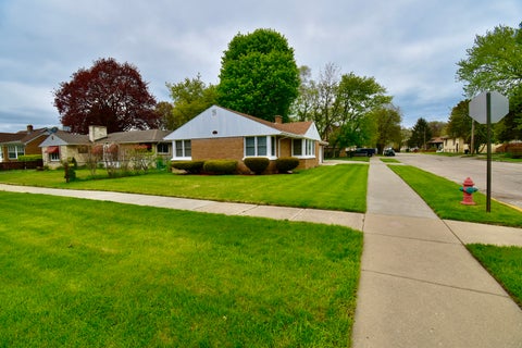 Tiny photo for 1645 Jackson Street, North Chicago, IL 60064 (MLS # 12752007)