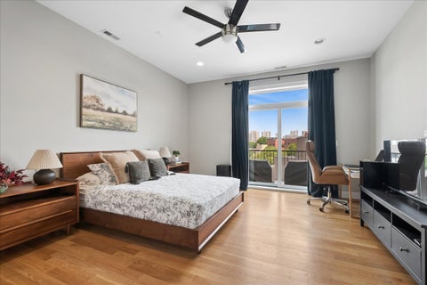 Tiny photo for 1317 N Larrabee Street #401, Chicago, IL 60610 (MLS # 12723464)