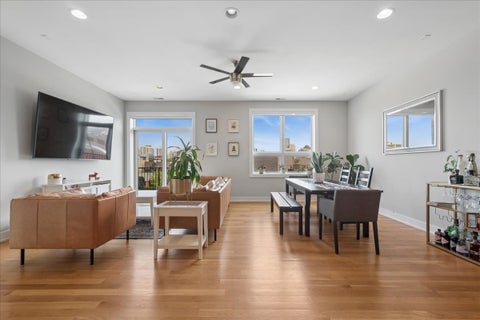 Tiny photo for 1317 N Larrabee Street #401, Chicago, IL 60610 (MLS # 12723464)