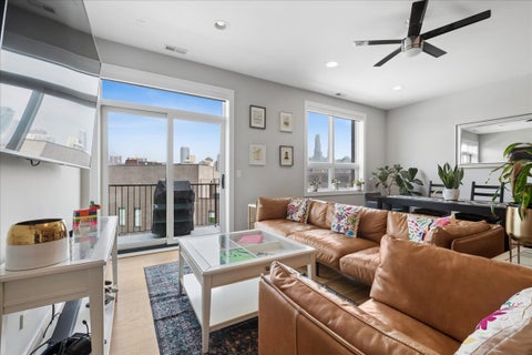 Tiny photo for 1317 N Larrabee Street #401, Chicago, IL 60610 (MLS # 12723464)