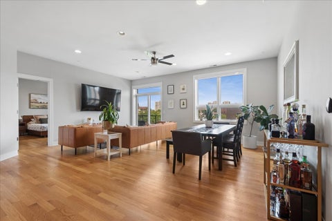 Tiny photo for 1317 N Larrabee Street #401, Chicago, IL 60610 (MLS # 12723464)