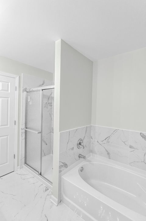 Tiny photo for 2110 S Crambourne Way, Arlington Heights, IL 60005 (MLS # 12581206)