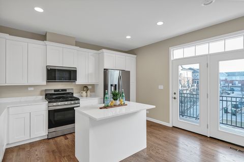 Tiny photo for 2110 S Crambourne Way, Arlington Heights, IL 60005 (MLS # 12581206)