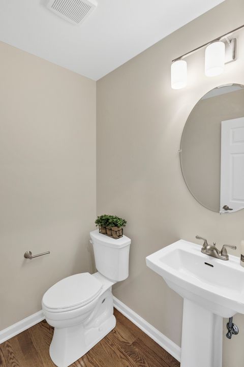 Tiny photo for 2110 S Crambourne Way, Arlington Heights, IL 60005 (MLS # 12581206)