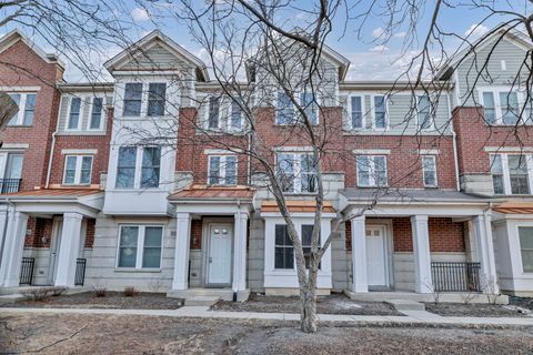 Tiny photo for 2110 S Crambourne Way, Arlington Heights, IL 60005 (MLS # 12581206)