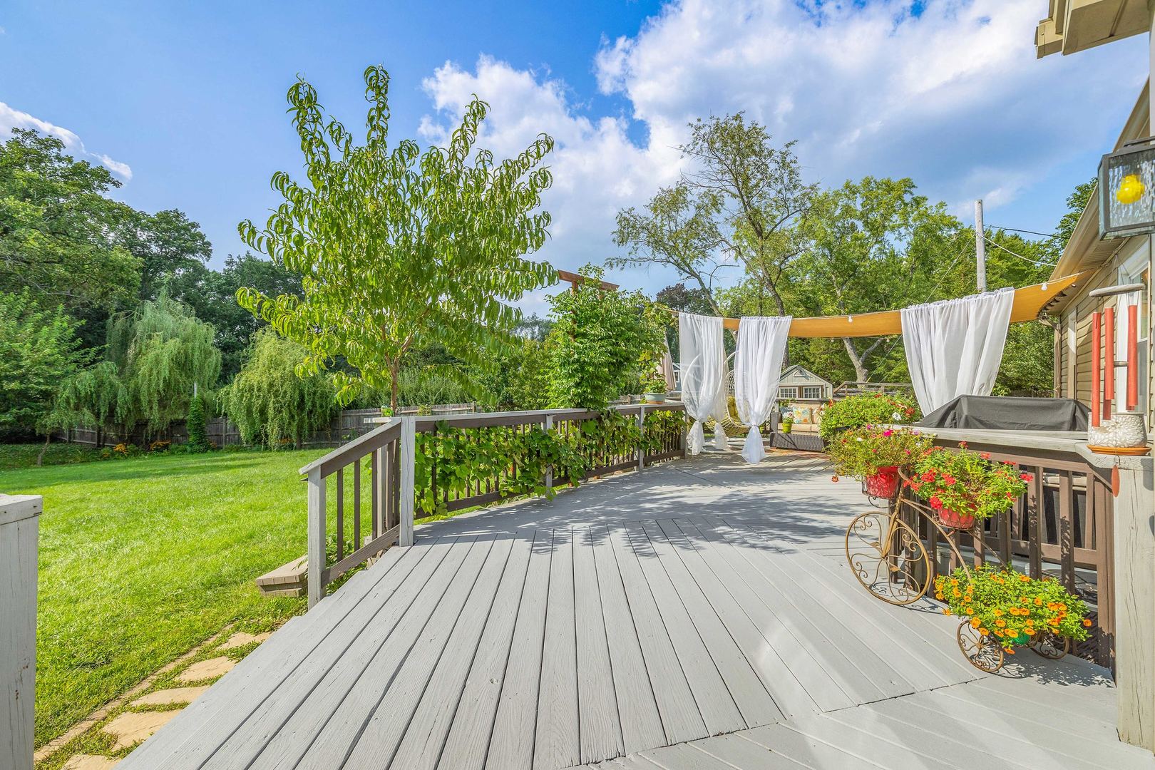 25996 W Indian Trail Road