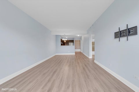 Tiny photo for 1 ITASCA Place #302, Itasca, IL 60143 (MLS # 12728956)