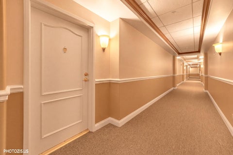 Tiny photo for 1 ITASCA Place #302, Itasca, IL 60143 (MLS # 12728956)