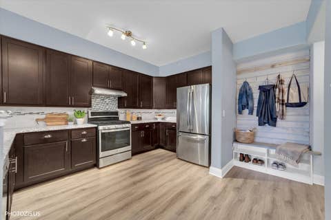 Tiny photo for 1 ITASCA Place #302, Itasca, IL 60143 (MLS # 12728956)