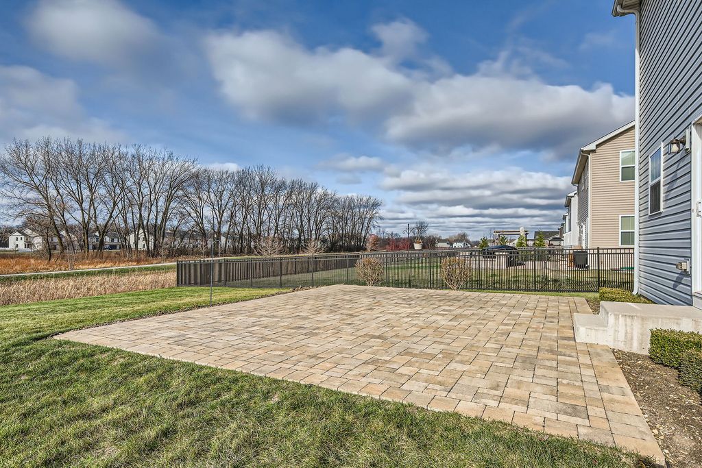 listing image 24