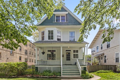 Tiny photo for 714 Seward Street, Evanston, IL 60202 (MLS # 12360913)
