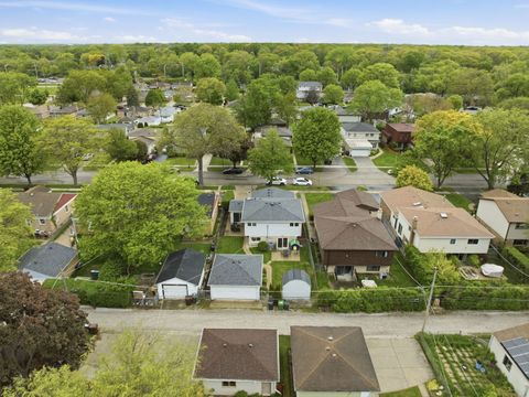 Tiny photo for 9437 N Lockwood Avenue, Skokie, IL 60077 (MLS # 12647225)
