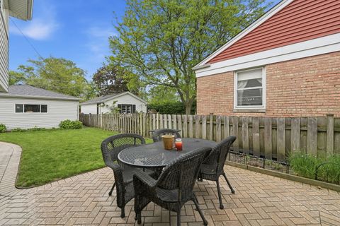 Tiny photo for 9437 N Lockwood Avenue, Skokie, IL 60077 (MLS # 12647225)