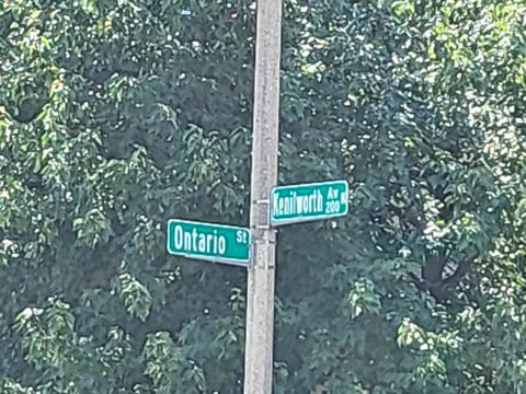 Tiny photo for 203 N KENILWORTH Avenue #2P, Oak Park, IL 60302 (MLS # 12428076)