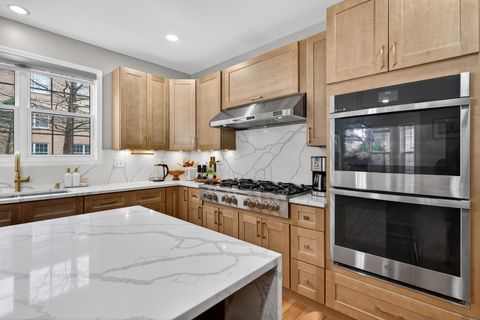 Tiny photo for 484 W Haleys Hill Court, Palatine, IL 60074 (MLS # 12621385)