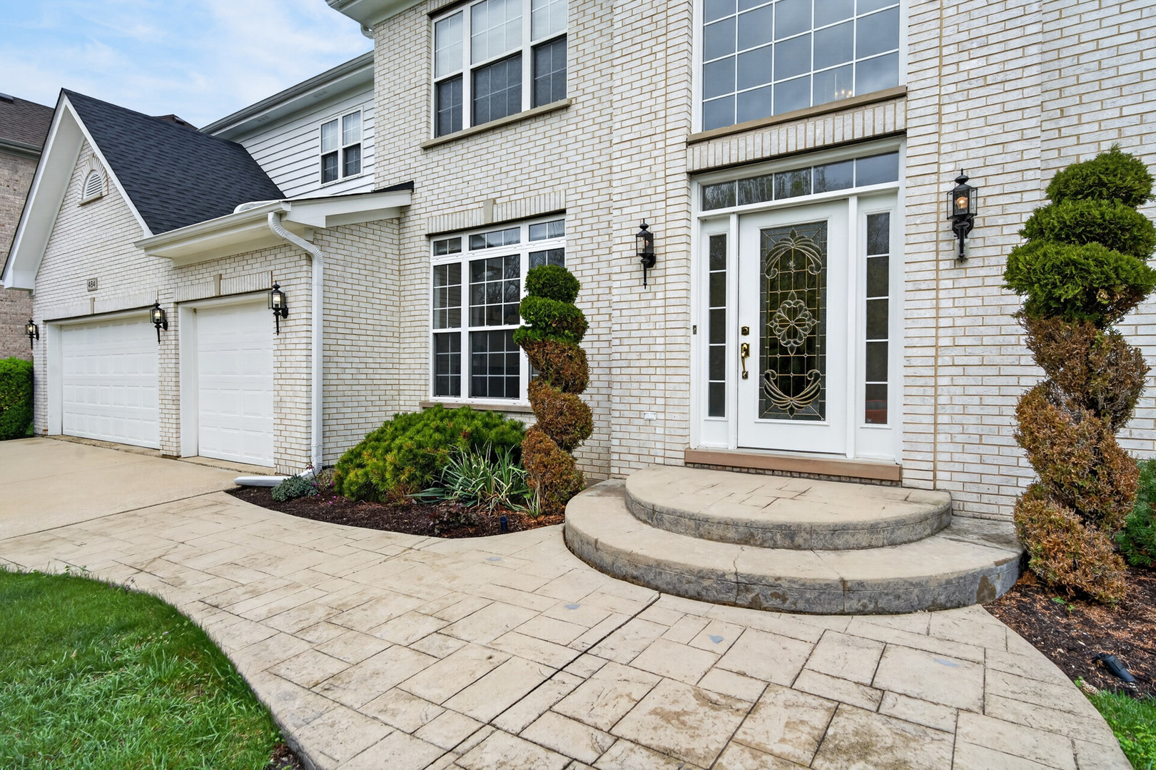 484 W Haleys Hill Court