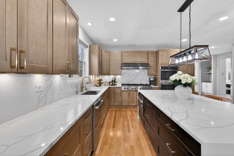 Tiny photo for 484 W Haleys Hill Court, Palatine, IL 60074 (MLS # 12621385)