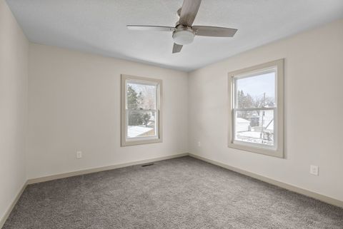 Tiny photo for 1203 W Locust Street, Davenport, IA 52804 (MLS # 12599800)