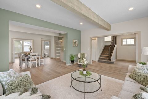 Tiny photo for 1203 W Locust Street, Davenport, IA 52804 (MLS # 12599800)