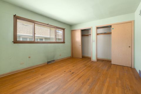 Tiny photo for 1410 N 34th Avenue, Melrose Park, IL 60160 (MLS # 12469549)