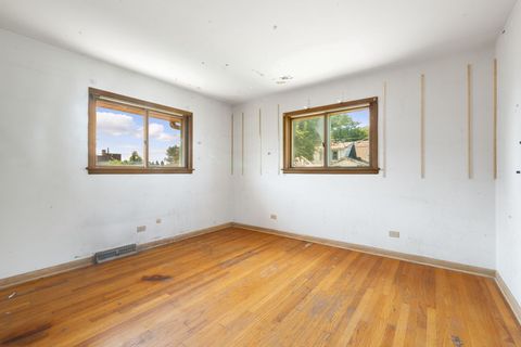 Tiny photo for 1410 N 34th Avenue, Melrose Park, IL 60160 (MLS # 12469549)