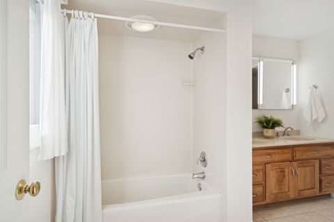 Tiny photo for 2340 N Lafayette Street, Arlington Heights, IL 60004 (MLS # 12461923)