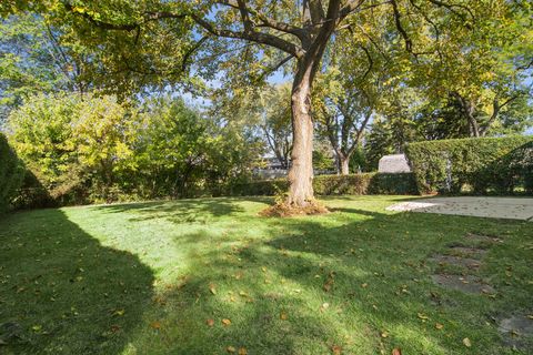 Tiny photo for 2340 N Lafayette Street, Arlington Heights, IL 60004 (MLS # 12461923)