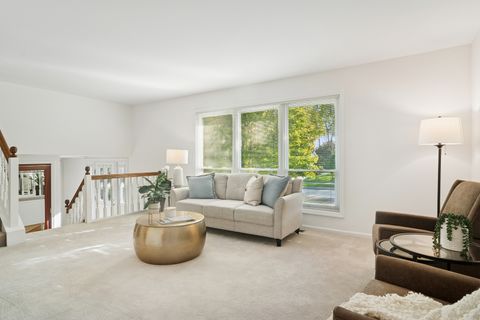 Tiny photo for 2340 N Lafayette Street, Arlington Heights, IL 60004 (MLS # 12461923)