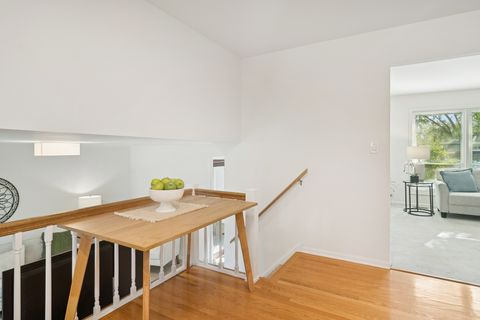 Tiny photo for 2340 N Lafayette Street, Arlington Heights, IL 60004 (MLS # 12461923)