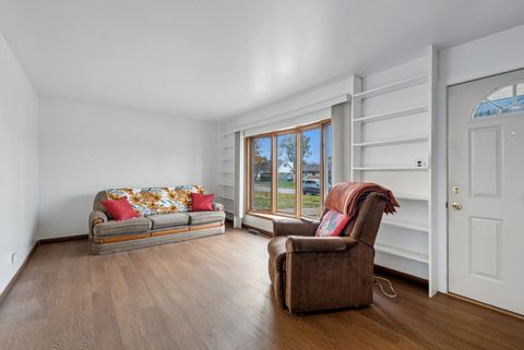 Tiny photo for 7101 Stanford Drive, Bridgeview, IL 60455 (MLS # 12530581)