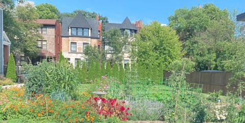 Tiny photo for 4916 S Blackstone Avenue, Chicago, IL 60615 (MLS # 12617167)