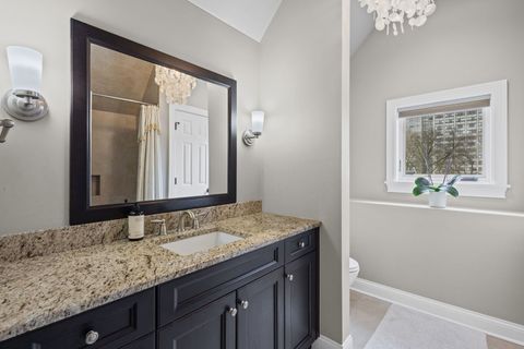 Tiny photo for 4916 S Blackstone Avenue, Chicago, IL 60615 (MLS # 12617167)