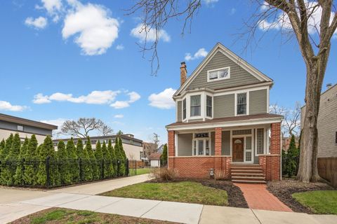 Photo of 4916 S Blackstone Avenue, Chicago, IL 60615 (MLS # 12617167)