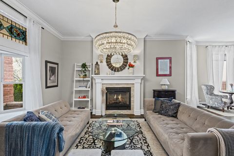 Tiny photo for 4916 S Blackstone Avenue, Chicago, IL 60615 (MLS # 12617167)