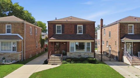 Tiny photo for 8132 S Phillips Avenue, Chicago, IL 60617 (MLS # 12750789)