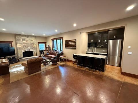 Tiny photo for 4031 Linden Avenue, Western Springs, IL 60558 (MLS # 12662683)