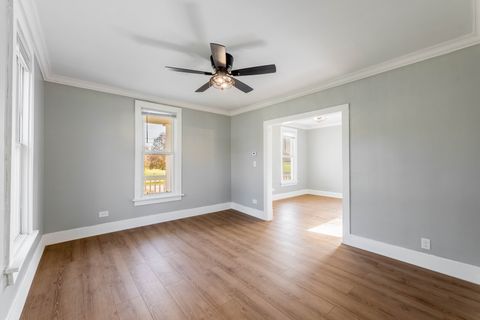 Tiny photo for 702 E Side Drive, Geneva, IL 60134 (MLS # 12504003)